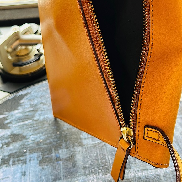 NWT | The GAP - Leather Envelope/Crossbody Bag | Deadstock - Picture 10 of 12